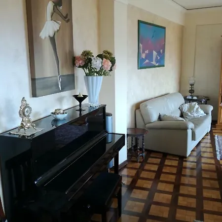 Panoramic House Apartmán *